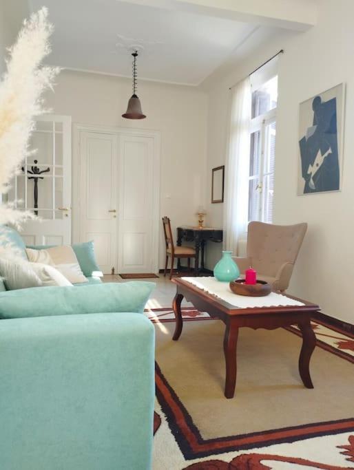 Calliope'S Neoclassical Home In The Heart Of Plaka Atenas Exterior foto